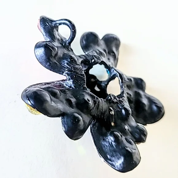 RAINBOW RHINESTONES FLORAL PENDANT VINTAGE JAPANNED MOUNTING - Picture 5 of 7